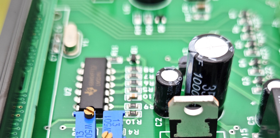 كيفية التعامل مع تحديات تغييرات التصميم في معالجة PCBA