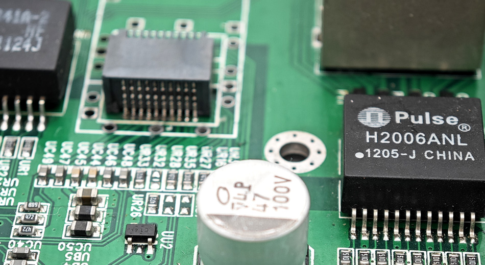 استكشاف الاختلافات في التكنولوجيا والخدمات بين مصانع PCBA العالمية