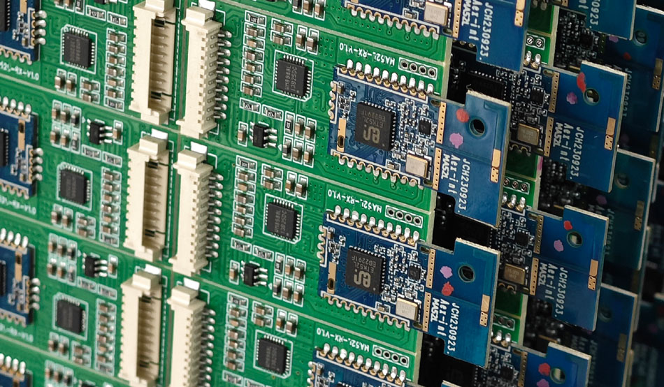 استبيان رضا العملاء عن مصنع PCBA: أساس مهم لاختيار الموردين