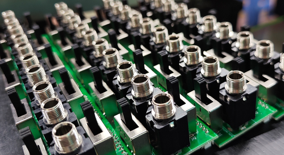 كيف يمكن لمصانع PCBA تحسين جودة الخدمة من خلال إدارة رضا العملاء