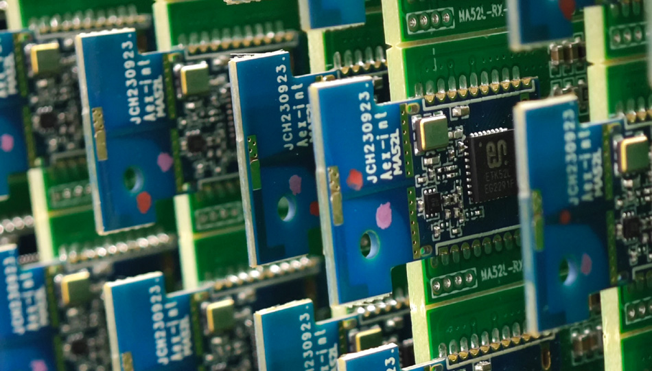 كيف تتعامل مصانع PCBA مع احتياجات الإنتاج لتصميمات الدوائر المعقدة للغاية؟