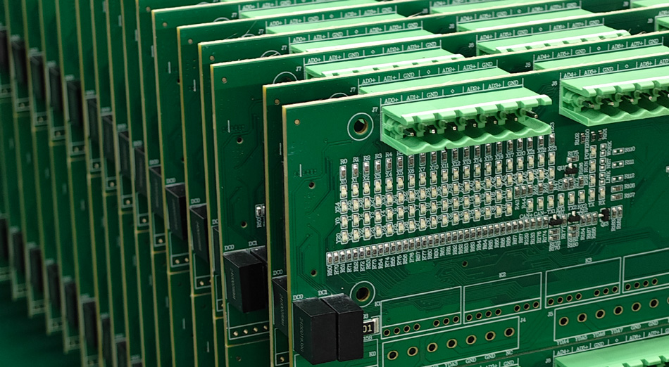 كيف يمكن لمصانع PCBA تعزيز ثقة العملاء من خلال قصص النجاح؟