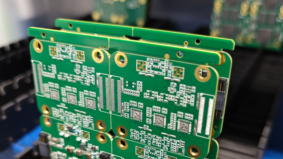استكشاف عمليات الإنتاج الأخضر واتجاهات التنمية المستقبلية في مصانع PCBA