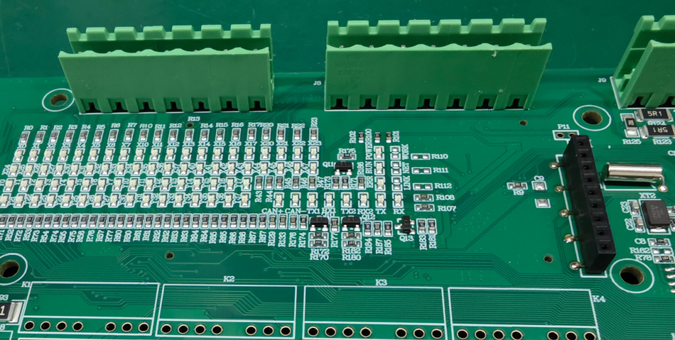 سر التسليم السريع: تحسين المهلة الزمنية لمصانع PCBA