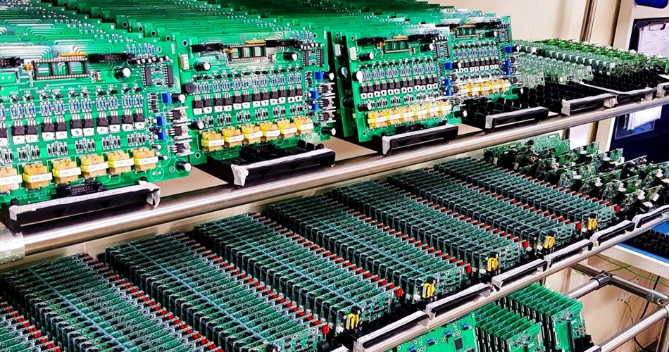 كيف يمكننا تحسين موثوقية منتجات PCBA الطبية من خلال معايير الجودة الصارمة؟