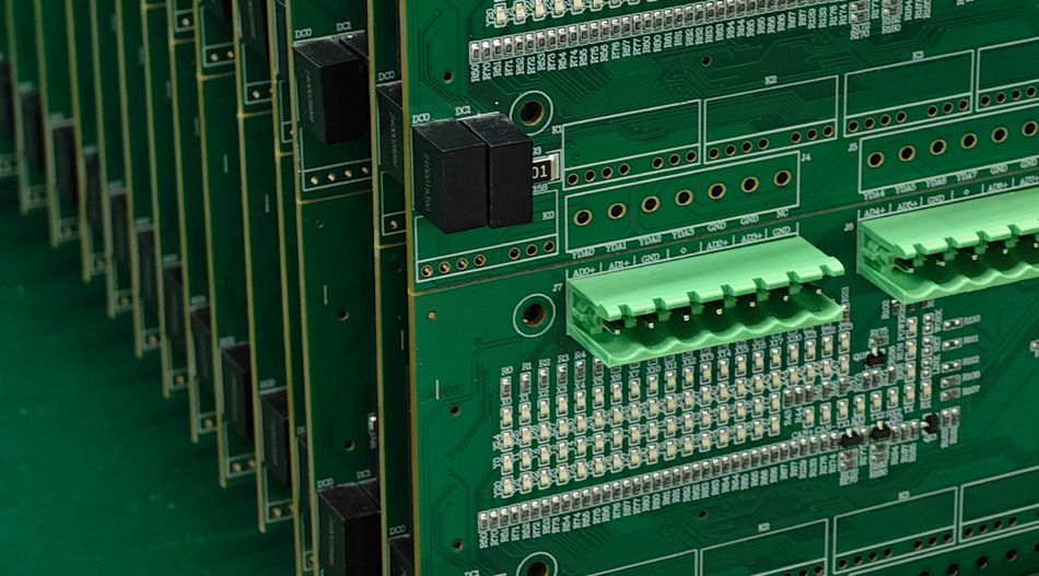 أهمية الشراكات الإستراتيجية في تصنيع PCBA للمؤسسات